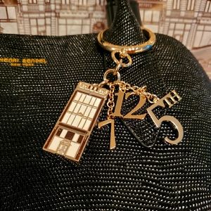 Henri Bendel Landmark 712 5th Avenue keychain
